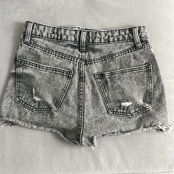 Wild Fable womens size 0 denim distressed shorts - Picture 2 of 5